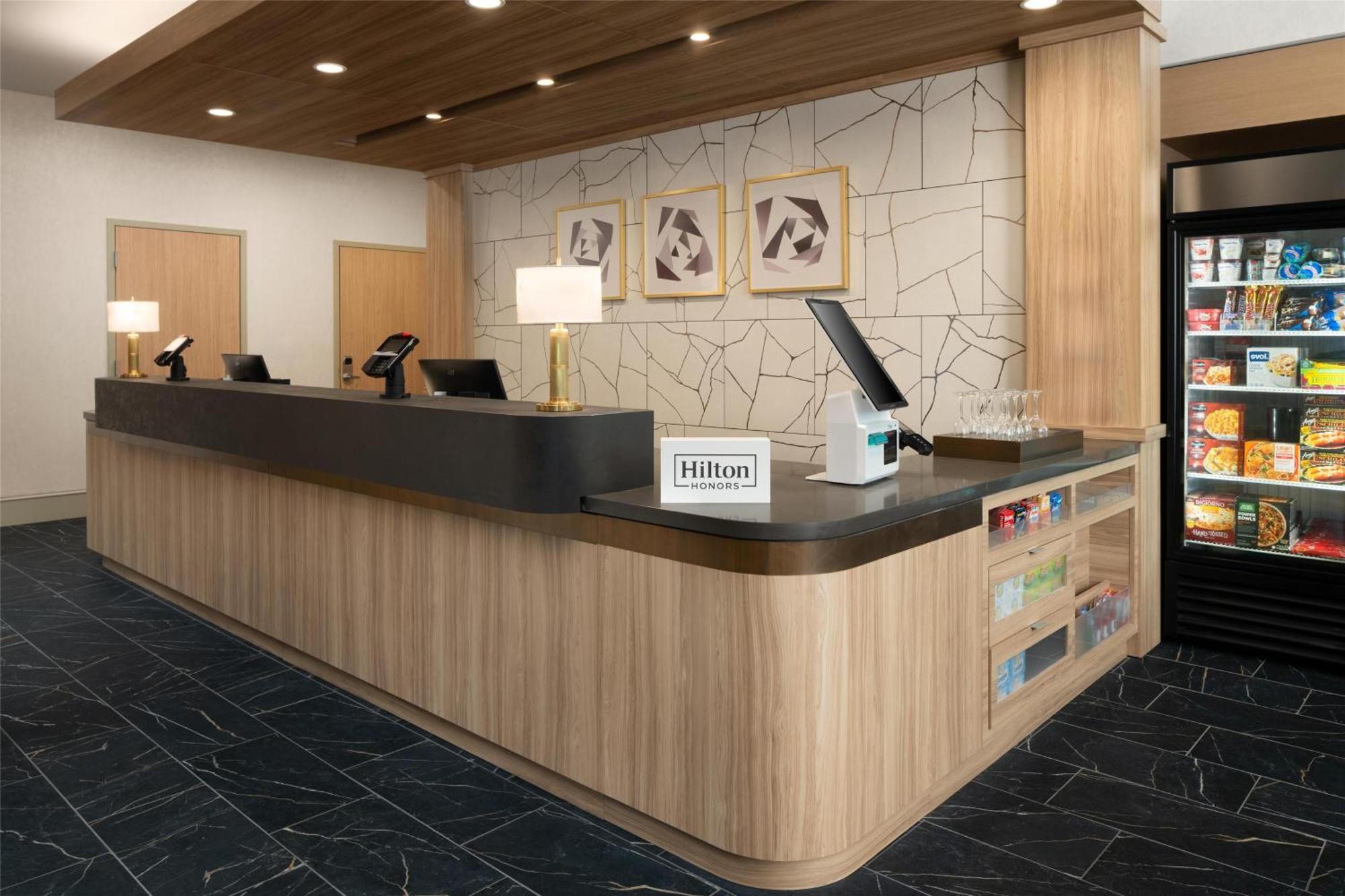 Hilton Garden Inn Greenville University Area Экстерьер фото